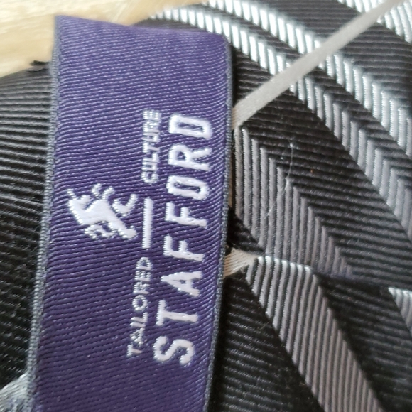 Stafford silk necktie - Picture 3 of 5